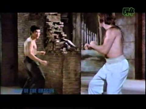 Bruce Lee vs Chuck Norris in epic movie battle